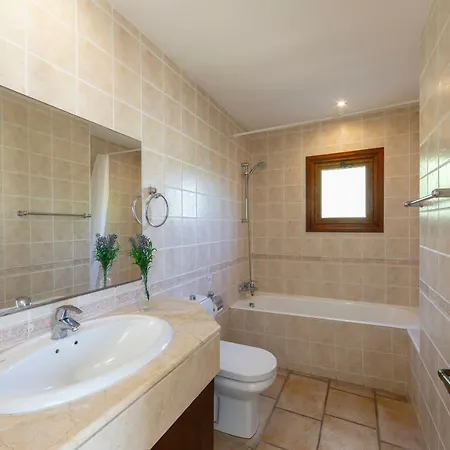 Levander Villa *